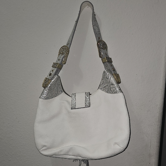 Chic White and Silver Shoulder Bag - Picture 7 of 7